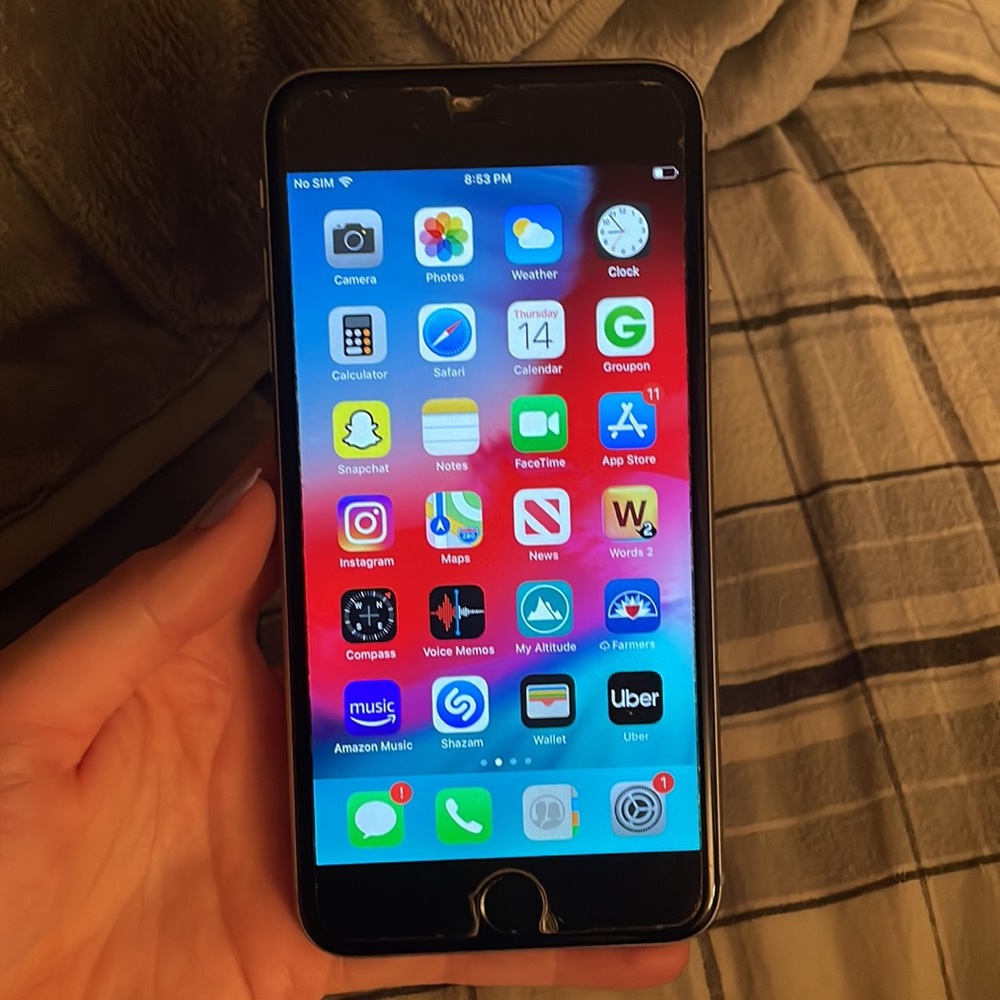 iPhone 6SPlus - Picture 4 of 5